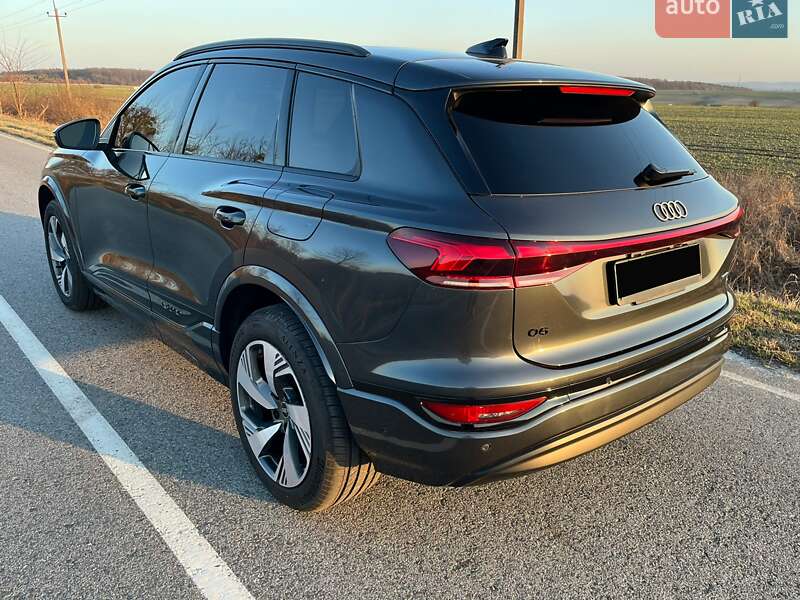 Внедорожник / Кроссовер Audi Q6 e-tron 2025 в Львове