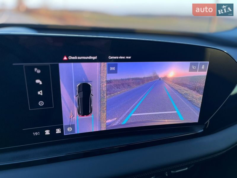 Внедорожник / Кроссовер Audi Q6 e-tron 2025 в Львове