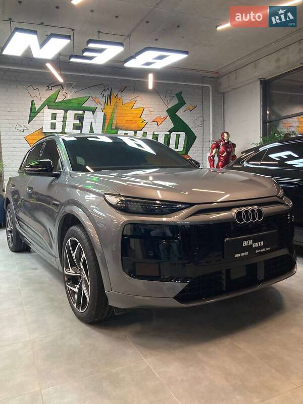 Внедорожник / Кроссовер Audi Q6L e-tron 2025 в Львове