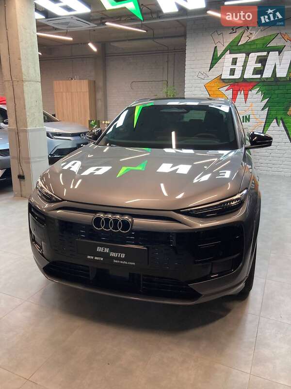 Внедорожник / Кроссовер Audi Q6L e-tron 2025 в Львове