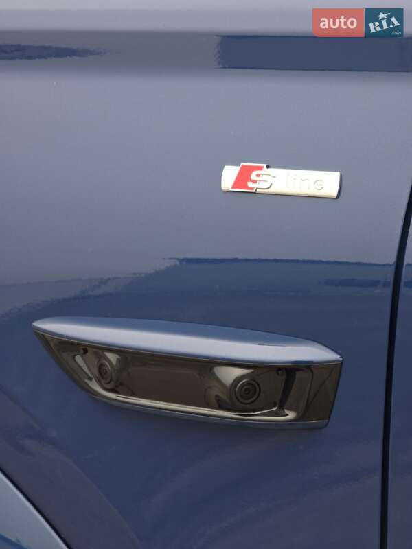 Внедорожник / Кроссовер Audi Q6L e-tron 2025 в Киеве