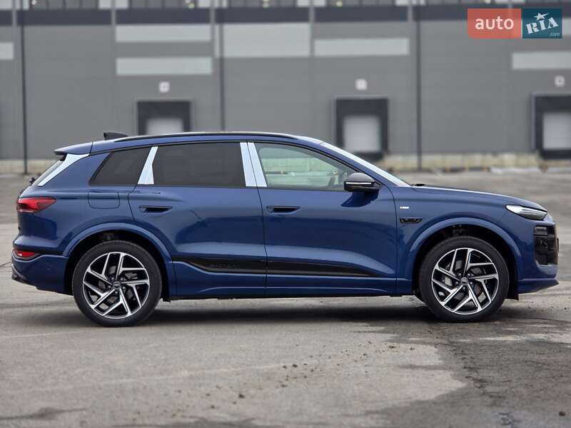 Внедорожник / Кроссовер Audi Q6L e-tron 2025 в Киеве