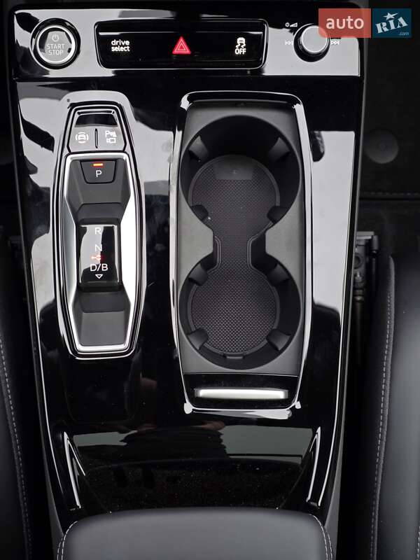 Внедорожник / Кроссовер Audi Q6L e-tron 2025 в Киеве фото 30 Внедорожник / Кроссовер Audi Q6L e-tron 2025 в Киеве
