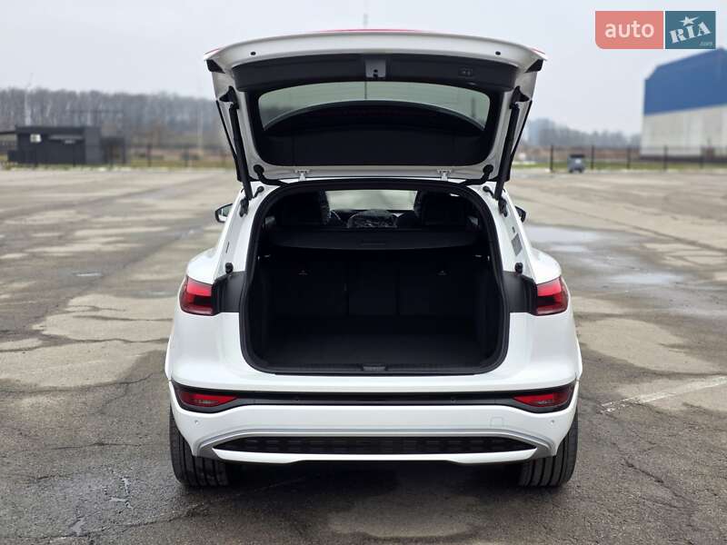 Внедорожник / Кроссовер Audi Q6L e-tron 2025 в Киеве фото 39 Внедорожник / Кроссовер Audi Q6L e-tron 2025 в Киеве