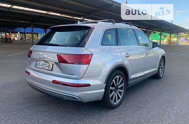 Внедорожник / Кроссовер Audi Q7 e-tron 2016 в 