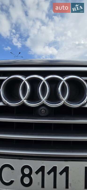 Позашляховик / Кросовер Audi Q7 e-tron 2016 в Шептицькому