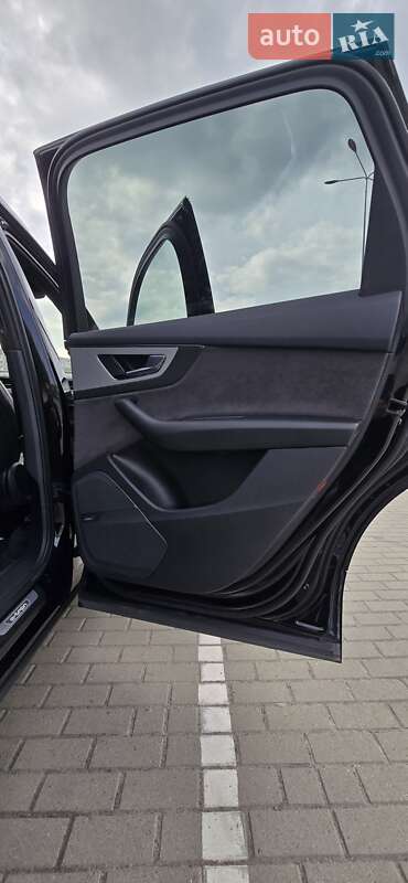 Позашляховик / Кросовер Audi Q7 e-tron 2016 в Шептицькому