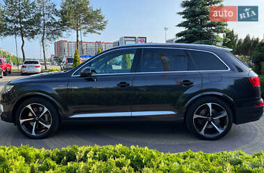 Внедорожник / Кроссовер Audi Q7 e-tron 2018 в 