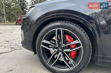 Внедорожник / Кроссовер Audi Q7 e-tron 2016 в 
