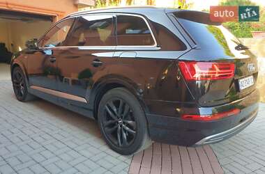Позашляховик / Кросовер Audi Q7 e-tron 2016 в 