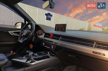 Внедорожник / Кроссовер Audi Q7 e-tron 2016 в 