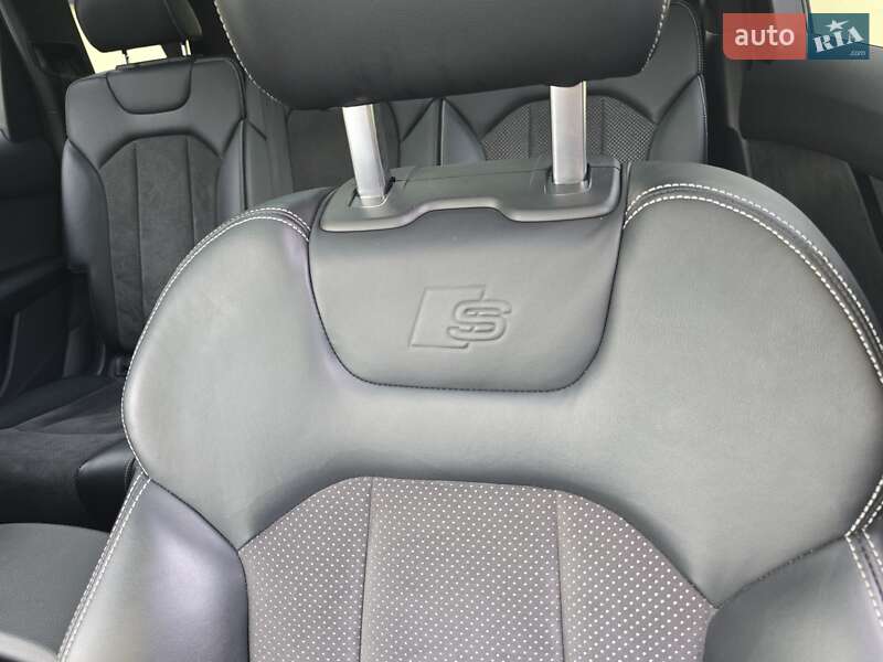 Внедорожник / Кроссовер Audi Q7 e-tron 2018 в Львове