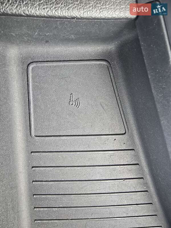 Внедорожник / Кроссовер Audi Q7 e-tron 2018 в Львове