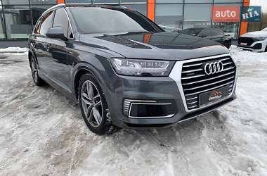 Внедорожник / Кроссовер Audi Q7 e-tron 2018 в Львове