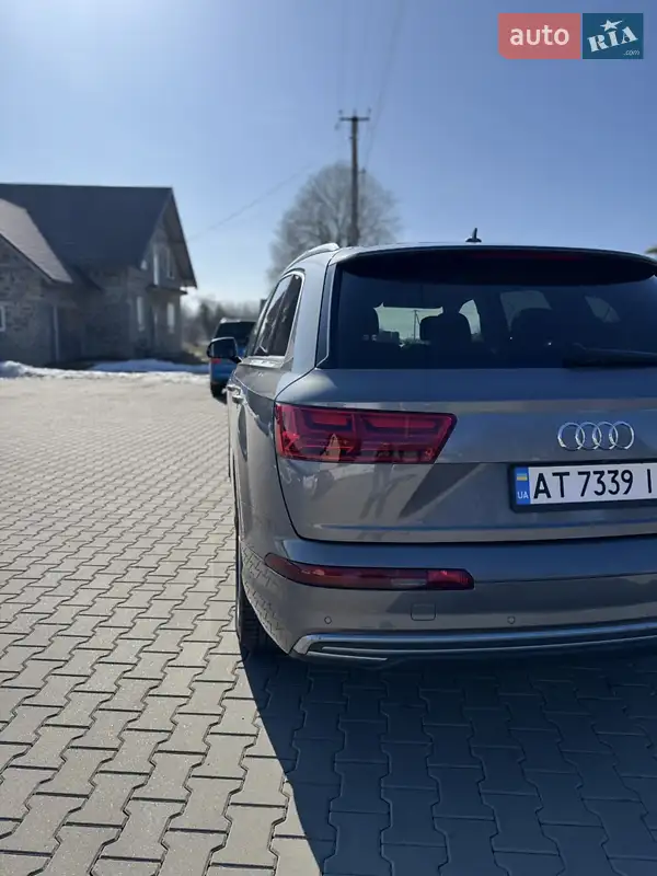 Audi Q7 e-tron 2016 VIN WAUZZZ4M9HD016990 фото оголошення 8 з 91