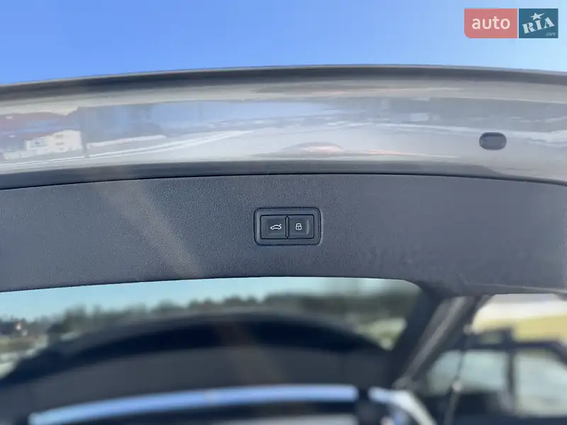 Audi Q7 e-tron 2016 VIN WAUZZZ4M9HD016990 фото оголошення 38 з 91