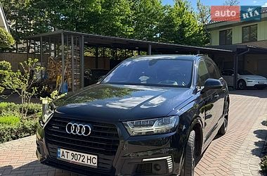 Позашляховик / Кросовер Audi Q7 e-tron 2016 в Житомирі