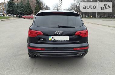 Позашляховик / Кросовер Audi Q7 2012 в Дніпрі