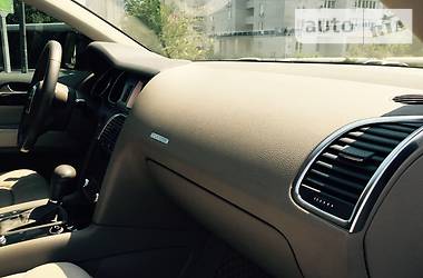 Внедорожник / Кроссовер Audi Q7 2007 в 