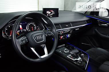 Внедорожник / Кроссовер Audi Q7 2015 в Киеве