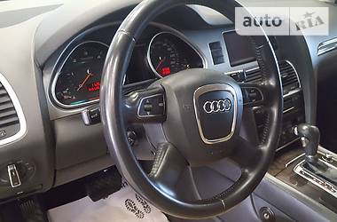 Внедорожник / Кроссовер Audi Q7 2011 в 