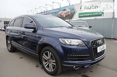 Внедорожник / Кроссовер Audi Q7 2013 в 