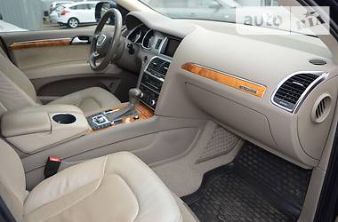 Внедорожник / Кроссовер Audi Q7 2013 в 