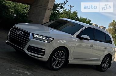 Внедорожник / Кроссовер Audi Q7 2016 в Днепре