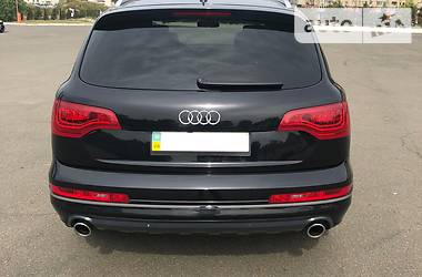 Седан Audi Q7 2010 в Киеве