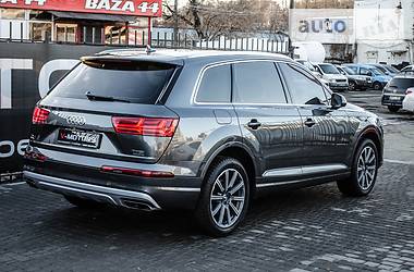 Внедорожник / Кроссовер Audi Q7 2017 в Киеве