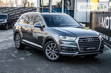 Внедорожник / Кроссовер Audi Q7 2017 в Киеве