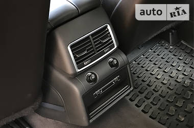 Внедорожник / Кроссовер Audi Q7 2012 в 
