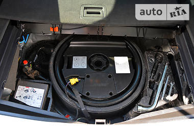 Внедорожник / Кроссовер Audi Q7 2014 в 