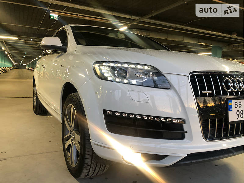 Позашляховик / Кросовер Audi Q7 2014 в Києві