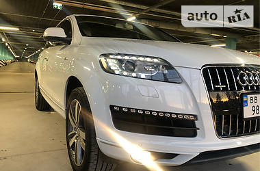 Позашляховик / Кросовер Audi Q7 2014 в 