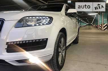 Позашляховик / Кросовер Audi Q7 2014 в 