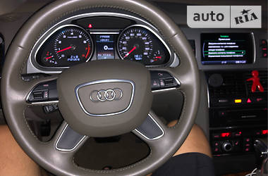 Позашляховик / Кросовер Audi Q7 2014 в 