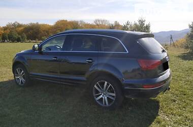 Позашляховик / Кросовер Audi Q7 2011 в Калуші