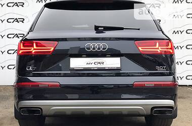 Внедорожник / Кроссовер Audi Q7 2017 в Киеве