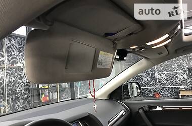 Позашляховик / Кросовер Audi Q7 2013 в 