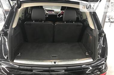 Позашляховик / Кросовер Audi Q7 2013 в 