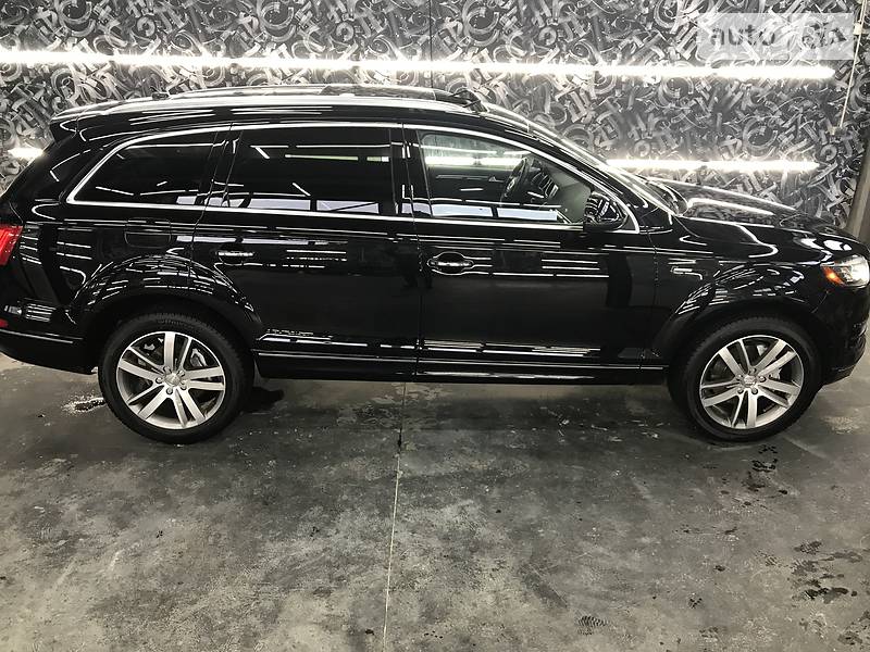 Позашляховик / Кросовер Audi Q7 2013 в 