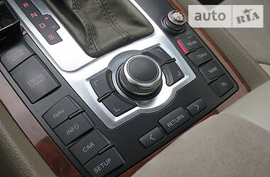 Позашляховик / Кросовер Audi Q7 2006 в 