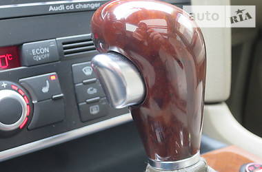 Позашляховик / Кросовер Audi Q7 2006 в 