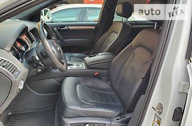 Внедорожник / Кроссовер Audi Q7 2014 в 