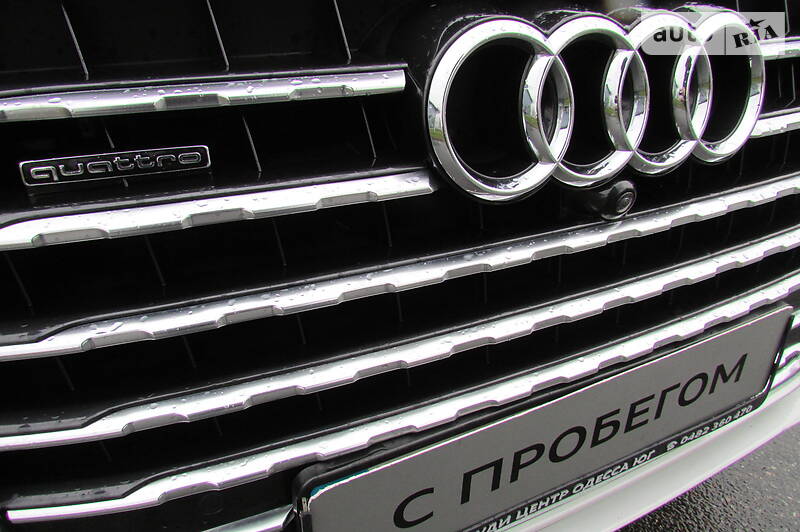 Позашляховик / Кросовер Audi Q7 2016 в Києві