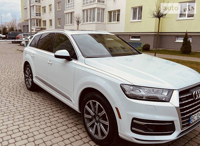 Позашляховик / Кросовер Audi Q7 2017 в Львові