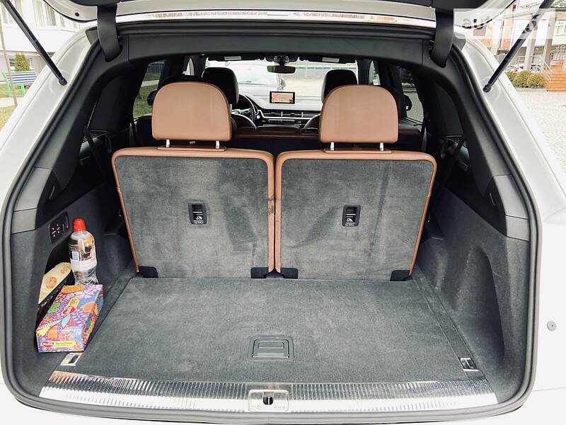 Позашляховик / Кросовер Audi Q7 2017 в Львові