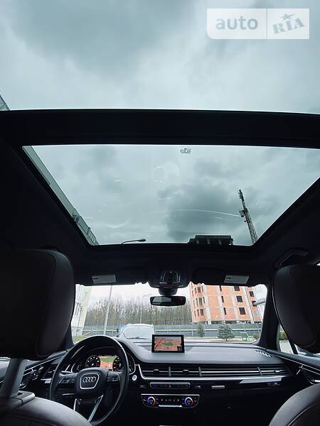 Позашляховик / Кросовер Audi Q7 2017 в Львові