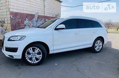 Внедорожник / Кроссовер Audi Q7 2013 в Кривом Роге